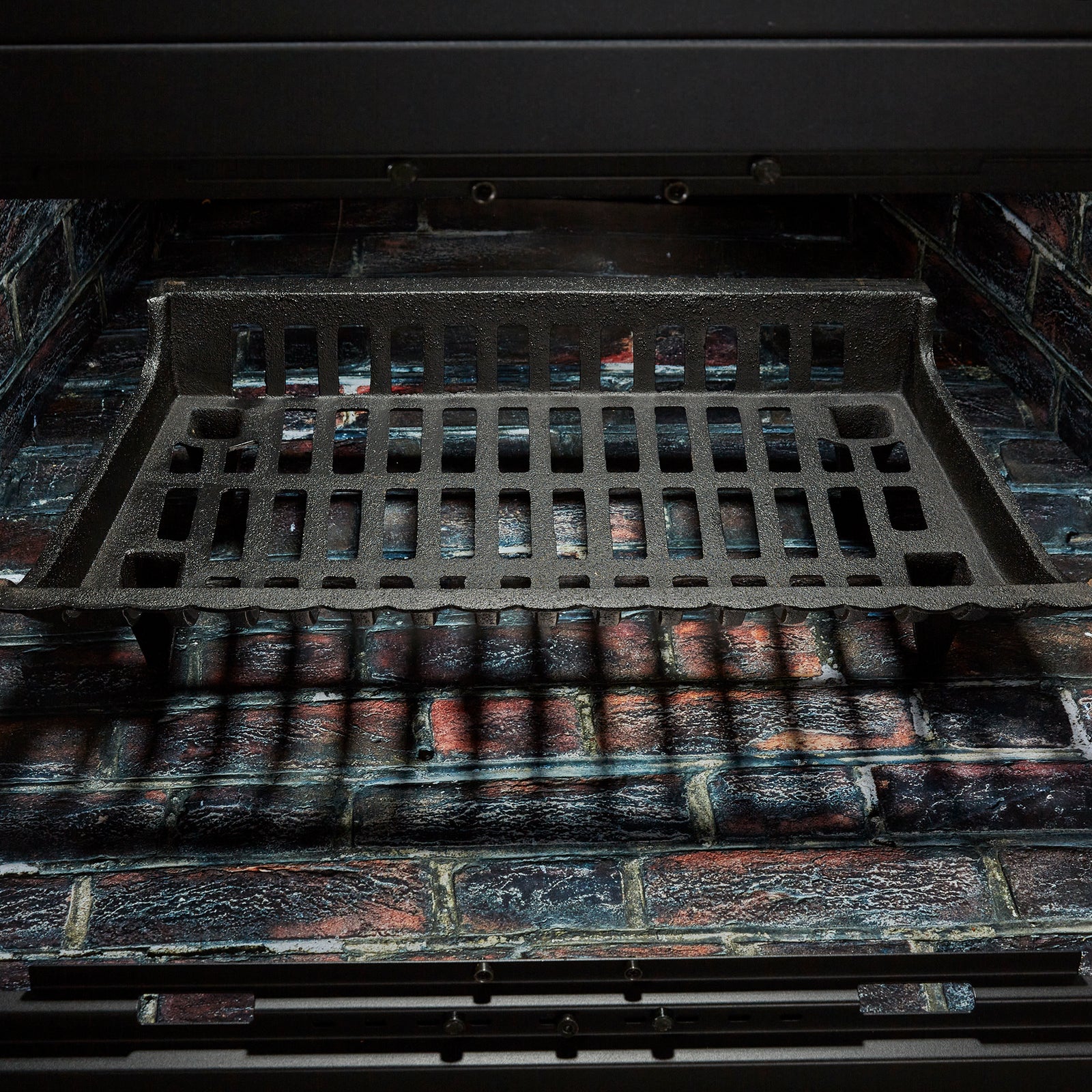 Zero Clearance Cast Iron Stack Grate | UniFlame